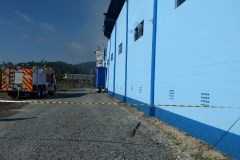 Incêndio de grandes proporções atinge fábrica de estofados (Foto: Corpo de Bombeiros)