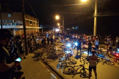 Ciclistas fazem ato de luto e protesto na Avenida Primeiro de Maio