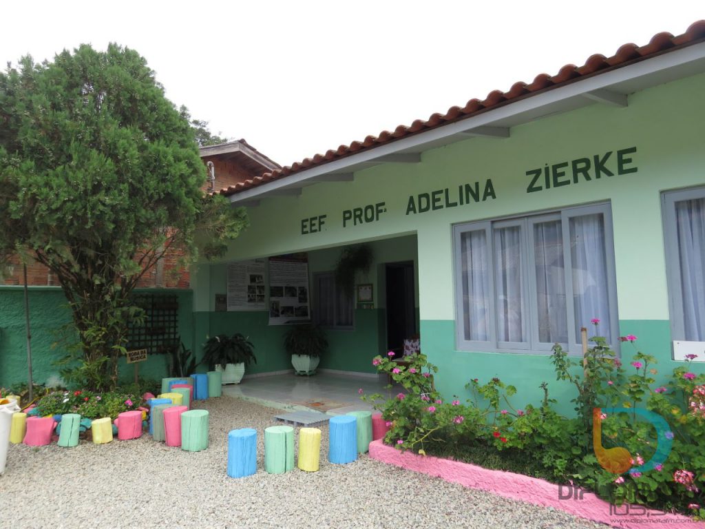 Escola Adelina Zierke_Capa