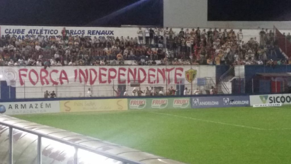 Torcida Força Independente 