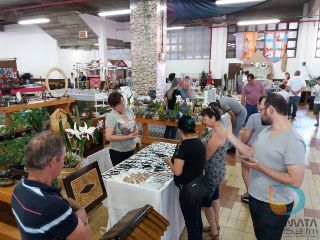 Mercado de Pulgas em Brusque