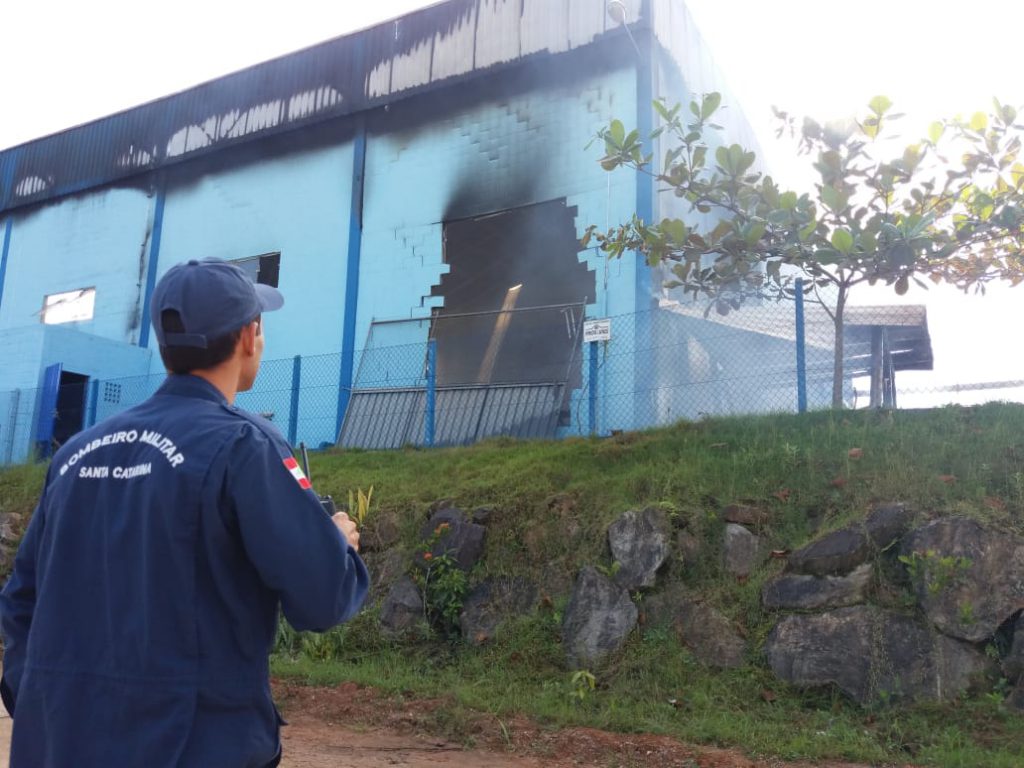 Incêndio em empresa