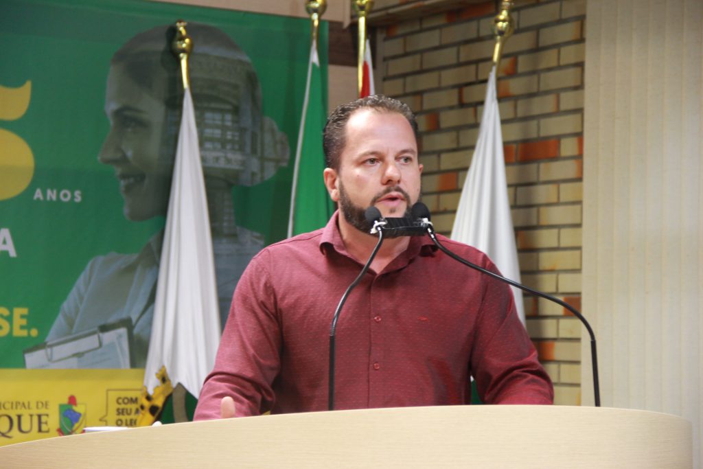 Marcos Deichmann na tribuna da Câmara