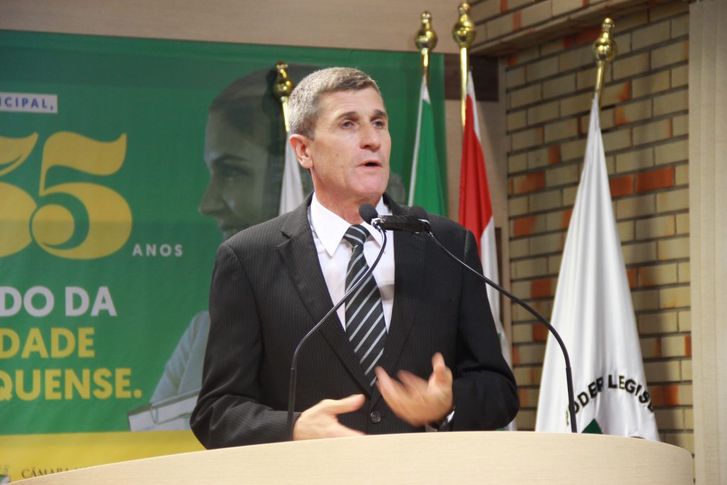 presidente do Departamento Estadual de Infraestrutura de Santa Catarina (Deinfra), coronel Carlos Hassler 