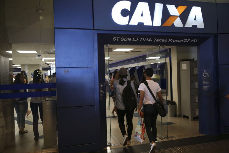 Corpus Christi: bancos fecham hoje, mas reabrem amanhã