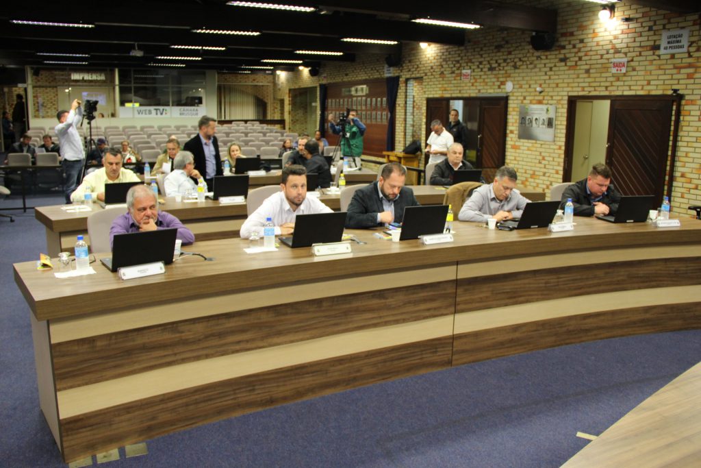 Os vereadores voltam ao plenário no dia 1º de agosto, com a solenidade para entrega de títulos de cidadãos honorários (Foto: Assessoria de Imprensa)