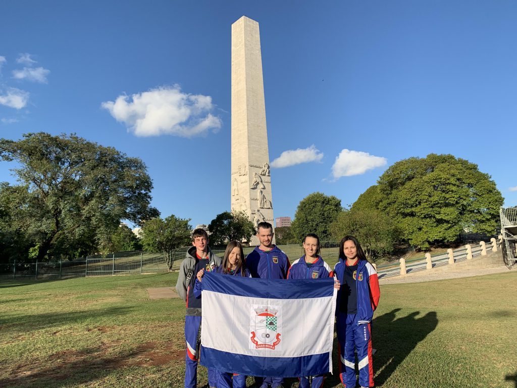 Atletas de Guabiruba conquistam ouro e vagas para final do brasileiro de karatê 