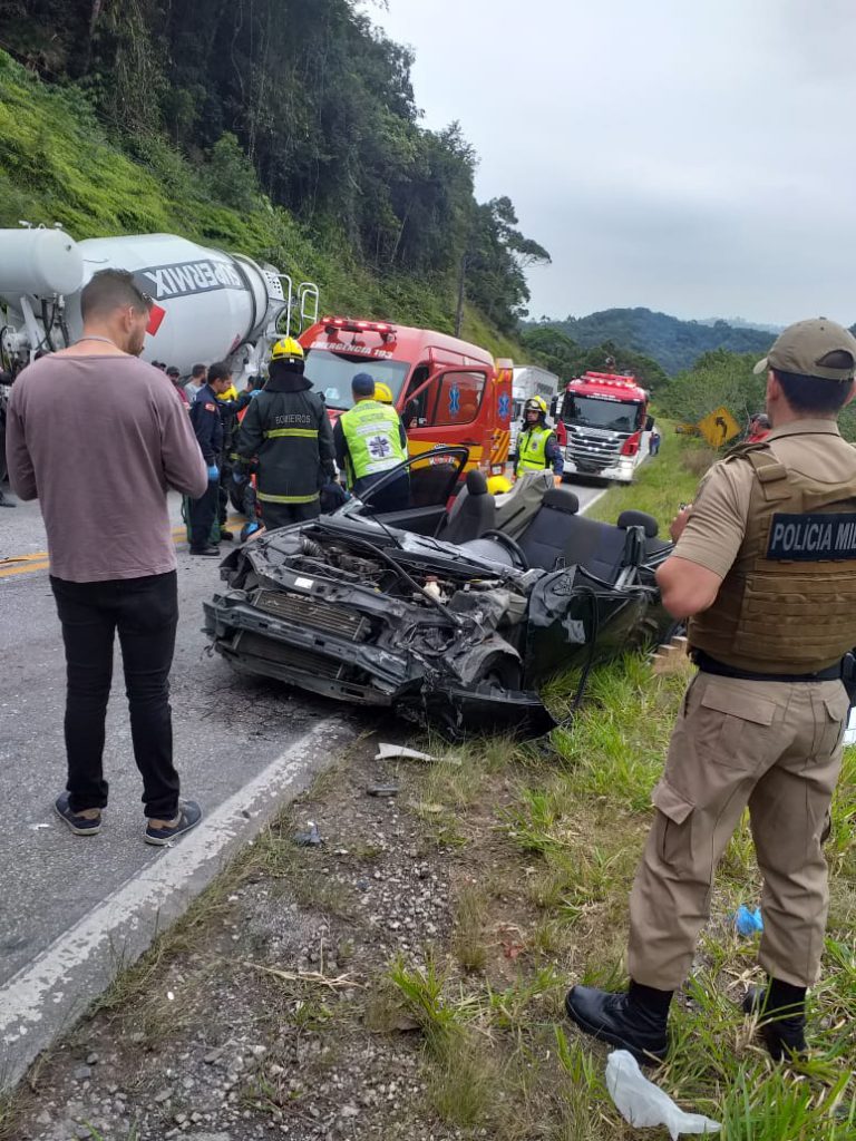 Forte colisão na rodovia Gentil Archer deixa quatro feridos 