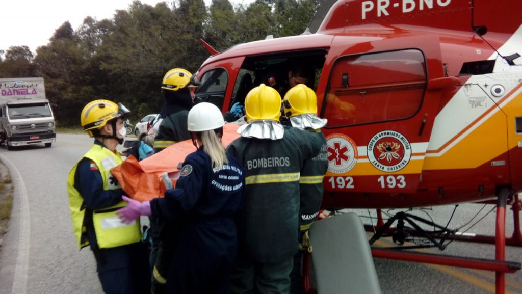 Forte colisão na rodovia Gentil Archer deixa quatro feridos (Foto: Corpo de Bombeiros)