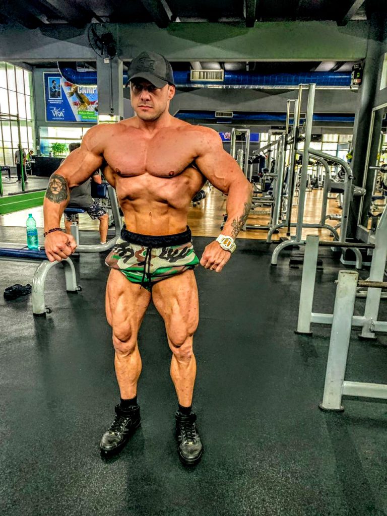 BBodybuilder Douglas Rezini