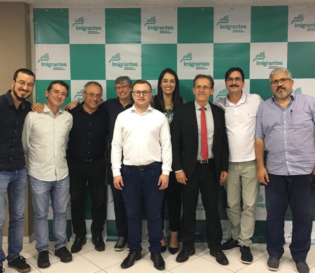 O ato simbólico da entrega do equipamento ao corpo médico foi realizado nesta quinta-feira, 12.