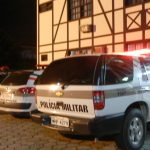 PM, Polícia Militar; delegacia