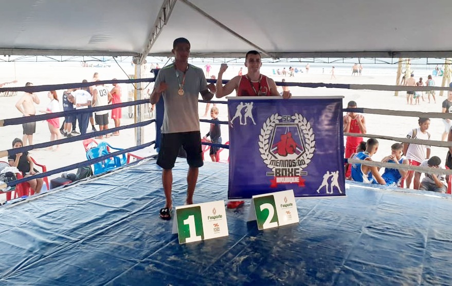 Dois atletas de Brusque competem na Copa SC Open Boxe