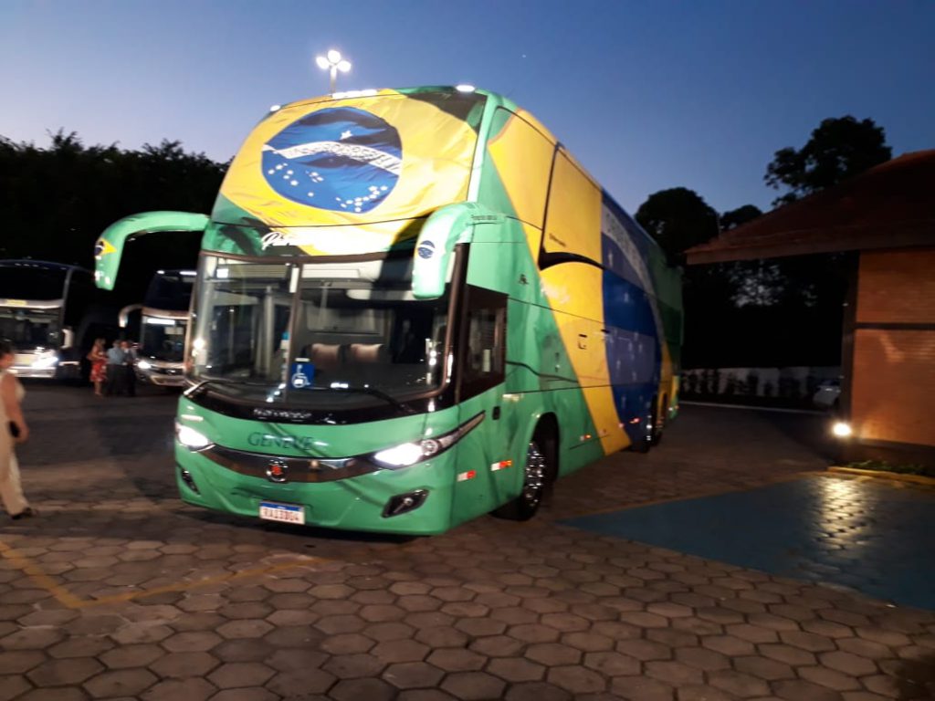 Evento de 56 da Geneve Turismo ficou marcado pela apresentação do Patriota-Bus