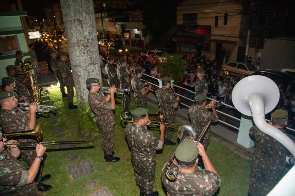 A Banda Musical do 23 Batalhão de Infantaria, de Blumenau, foi responsável pela execução das marchas e hinos oficiais