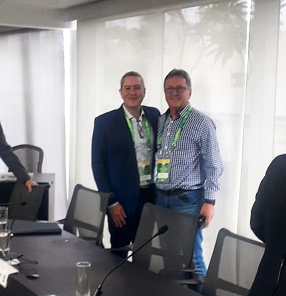 Presidente do Brusque Danilo Rezini junto com o Presidente da CBF Rogério Caboclo.