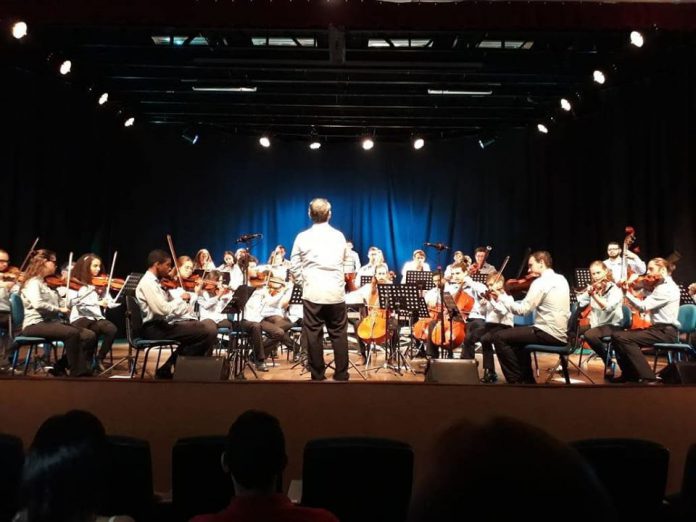 Escola de Música do CESCB e a Orquestra de Câmara do CESCB