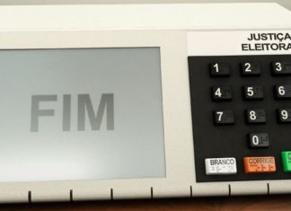 Brusque ultrapassa 100 mil eleitores e Cartório Eleitoral reforça prazo para regularização Urna eletrônica; eleições 2022; eleições; urna