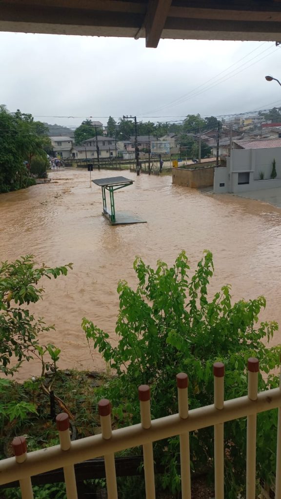 Rua Santa Cruz, Águas Claras