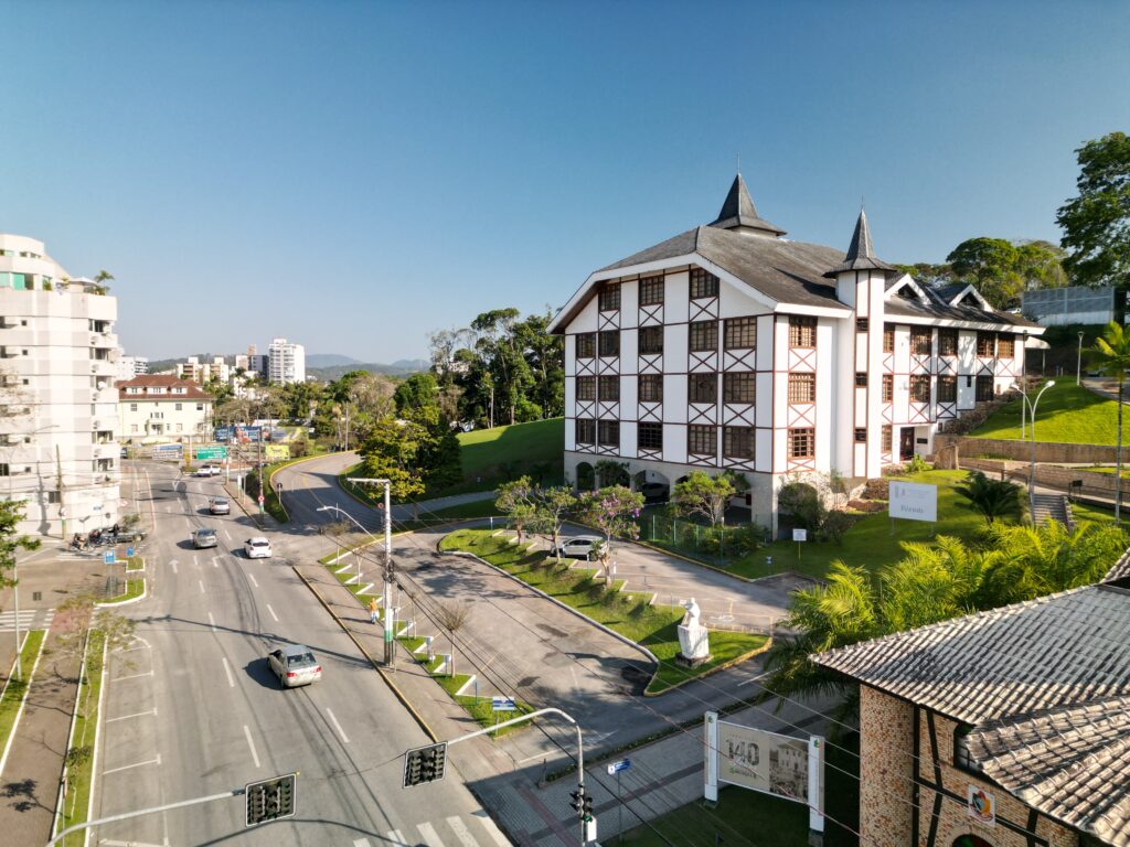 Fórum; Fórum Brusque; Vara Criminal