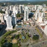 Prefeitura de Brusque; Prefeitura; Praça das Bandeiras; Brusque; Cidade de Brusque; Praça Sequicentenário