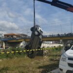 Carro que caiu no rio Itajaí-Mirim é encontrado com mulher  em seu interior