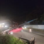 Colisão carro x poste em Guabiruba