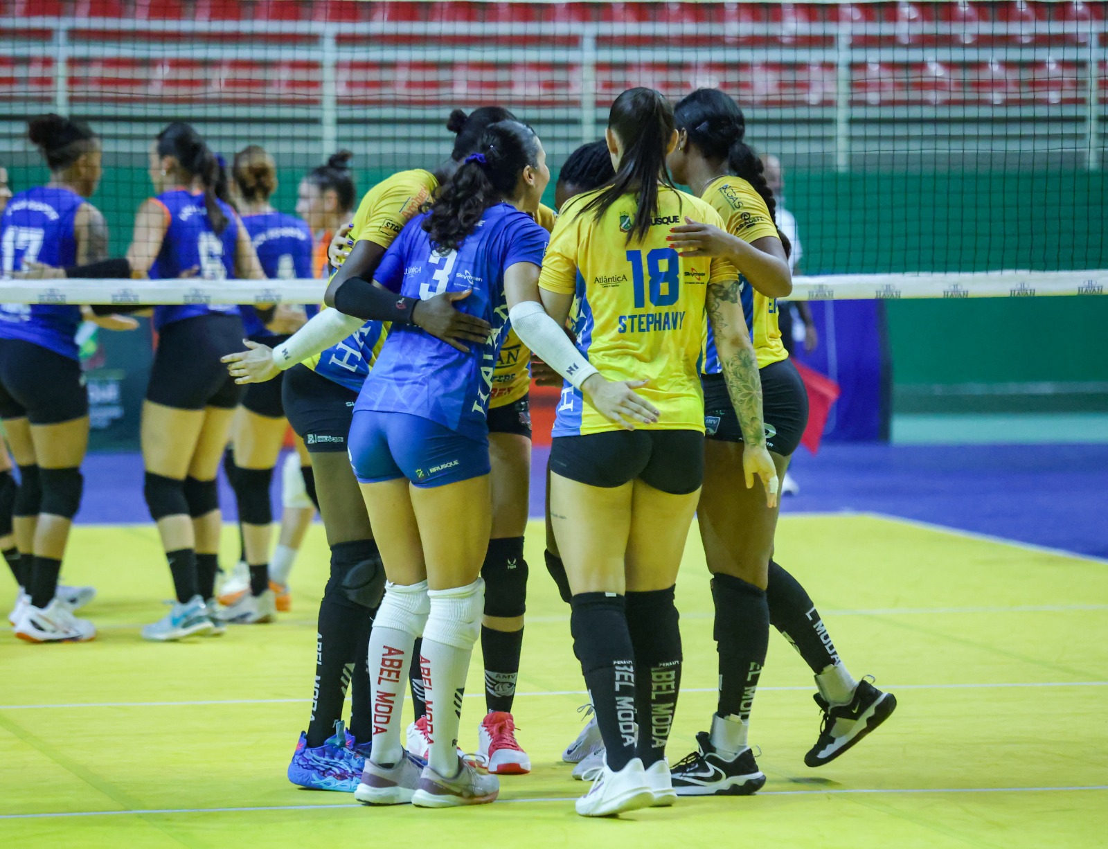 Abel Moda avança às quartas de final da Superliga B