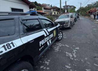 Operação “Cardume” mobiliza forças de segurança e cumpre mandados em Brusque e região