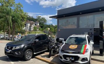 Polícia Civil detalha Operação “Bicho Solto” e apreende veículos de luxo e dinheiro em Brusque