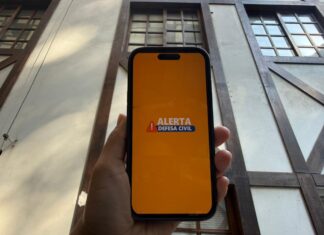 Moradores de Brusque passam a receber SMS sobre casos de dengue nos bairros