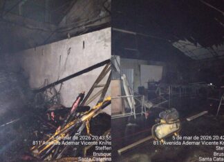 Corpo de Bombeiros atualiza informações sobre o incêndio em galpão de empresa no Steffen