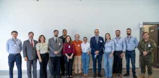 Brusque apresenta potencial da cadeia têxtil ao Ministério da Defesa