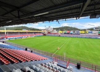 Brusque FC SAF x Figueirense na segunda-feira, 06; ingressos e preços