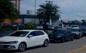 Filas em postos de Brusque aumentam, mas não há falta de combustível, garantem representantes do setor