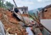 Fortes chuvas causam deslizamentos e interdição de casa em Brusque
