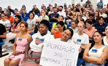 Servidores de Brusque aprovam reajuste salarial em assembleia do Sinseb