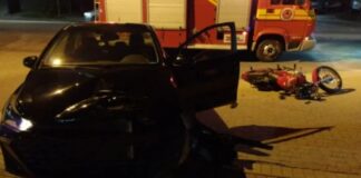 Acidente entre carro e moto deixa homem ferido