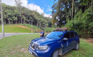 Agente da GTB salva mulher engasgada durante atendimento em Brusque