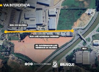 Fechamento total da rua Luiz Gonzaga Werner altera trânsito em Santa Terezinha