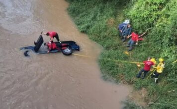 Mulher morre em queda de veículo no rio em Canelinha