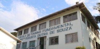 Da Hora: simulado do Tribunal do Júri na Escola Augusta Dutra de Souza, no bairro Limeira Baixa