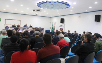 Metalúrgicos aprovam reajuste de 5% após negociação difícil com patronal