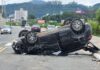 Carro capota na avenida Beira Rio – Margem Esquerda