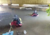 Bombeiros retomam buscas por homem desaparecido após tentar salvar mulher no Rio Itajaí-Mirim