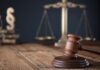 Homem que matou ex-companheira e namorado dela na frente do filho é condenado a 68 anos de prisão em SC