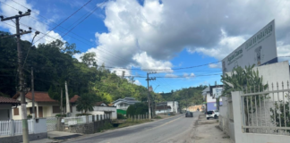 Pavimentação em trecho da Avenida Primeiro de Maio tem conclusão prevista para esta quinta-feira,18