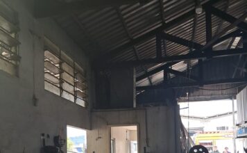 Princípio de incêndio em metalúrgica é controlado antes da chegada dos bombeiros em Brusque