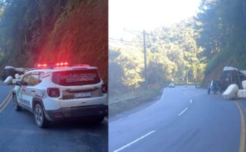 Carreta com carga de algodão tomba em Botuverá