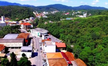 Guabiruba tera alteração no trânsito devido obras no Bairro Aymore na rua prefeito Carlos Boos